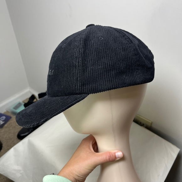 Varley Camfield Black Corduroy Baseball Cap One Size adjusting Anthropologie - Picture 5 of 11